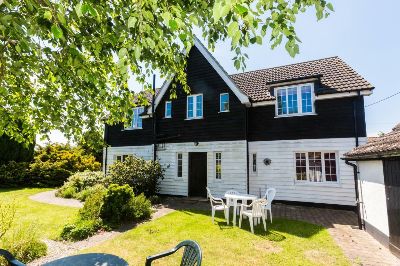 Lake Cottage - A Large Holiday Home In Thorpeness - Close To The Beach And The Meare - Aldeburgh Coastal Cottages المظهر الخارجي الصورة