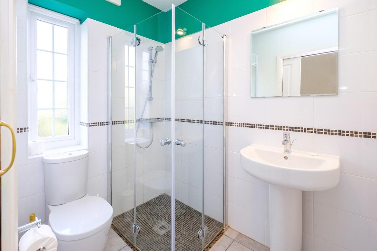 Lake Cottage - A Large Holiday Home In Thorpeness - Close To The Beach And The Meare - Aldeburgh Coastal Cottages المظهر الخارجي الصورة